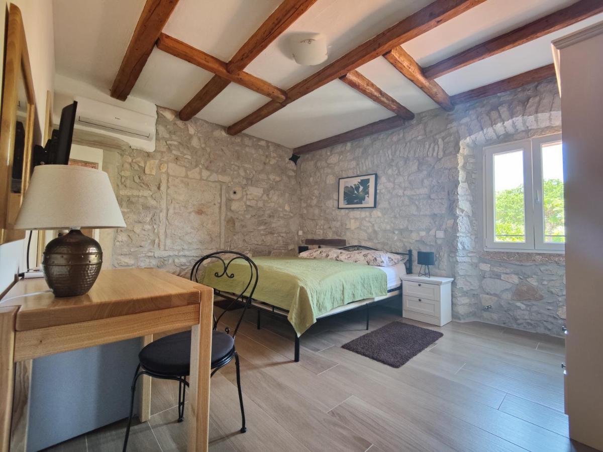 Boutique Hotel Castello Gulich Пореч Екстериор снимка