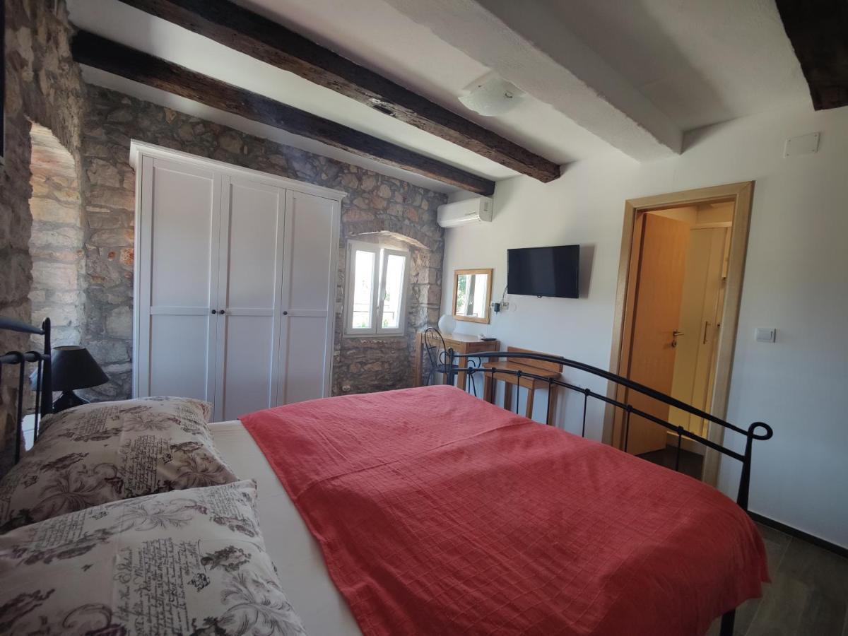 Boutique Hotel Castello Gulich Пореч Екстериор снимка