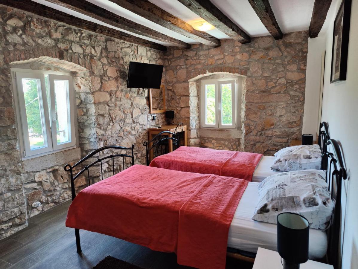 Boutique Hotel Castello Gulich Пореч Екстериор снимка